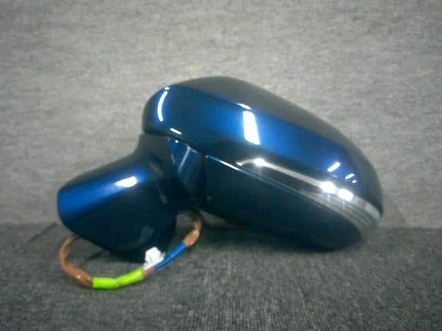 Left Side Mirror TOYOTA Crown 2018 6AA-AZSH20 8794030G70J0 — photo 1