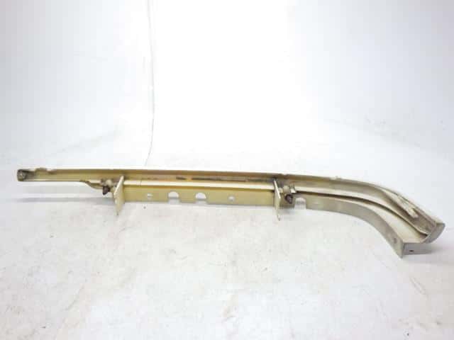 Exterior Parts ISUZU 2001 KK-NHR69EA — photo 4