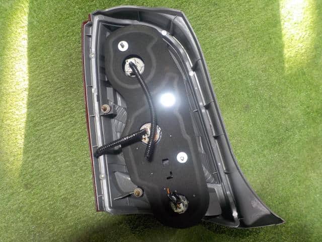 Right Tail Light HONDA Life 2010 CBA-JC2 — photo 2