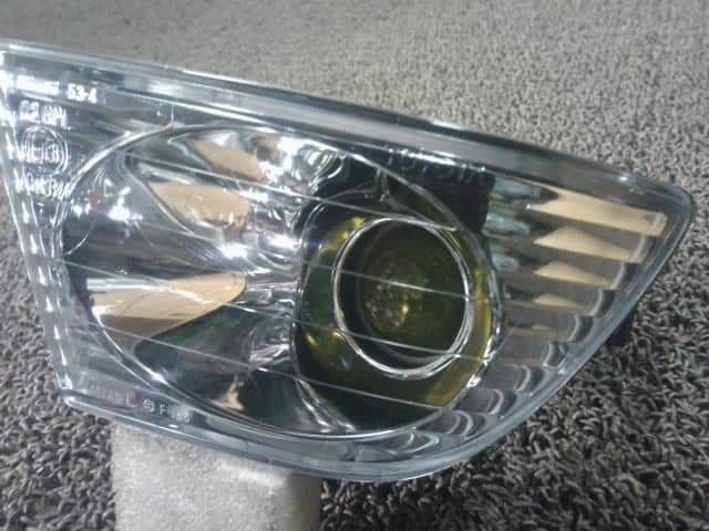 Left Fog Light TOYOTA Altezza 2001 GH-SXE10 — photo 2