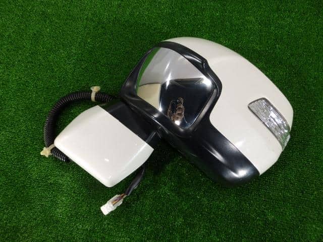 Left Side Mirror HONDA Step Wagon 2009 DBA-RK5 — photo 5