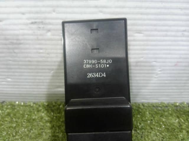 Power Window Switch SUZUKI Wagon R 2004 CBA-MH21S 3799058J01 — photo 3