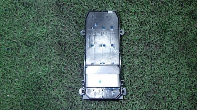 Power Window Switch HONDA Fit 2009 DBA-GE6 — photo 2