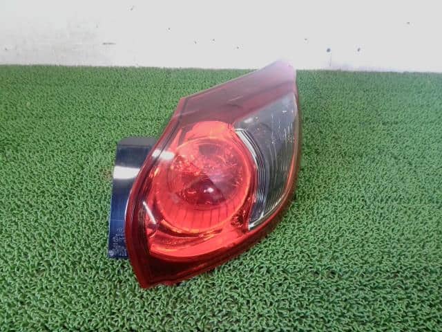 Right Tail Light MAZDA CX-5 2012 LDA-KE2AW KD5451150G — photo 1