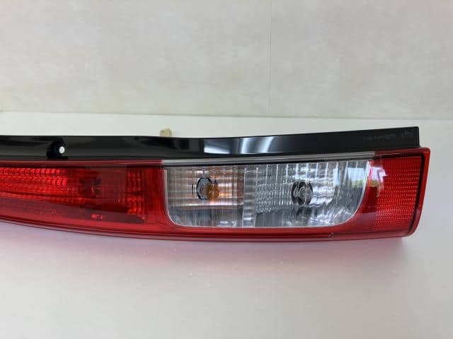 Left Tail Light DAIHATSU Move 2007 DBA-L175S — photo 3