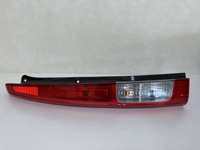 Left Tail Light DAIHATSU Move 2007 DBA-L175S — photo 1
