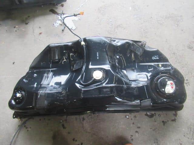 Fuel Tank TOYOTA Crown 2002 GH-JZS171 — photo 1