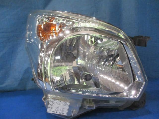 Right Headlight SUZUKI Spacia 2013 DBA-MK32S — photo 1