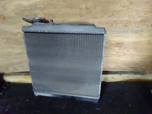Radiator HONDA Acty 1999 GD-HH5 — photo 1