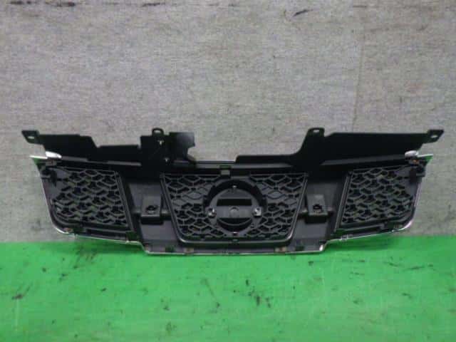 Radiator Grille NISSAN X-Trail 2010 DBA-NT31 — photo 4