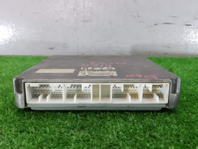 Engine Control Unit MAZDA Titan 2005 KR-SYF6T RF7A18881C — photo 4