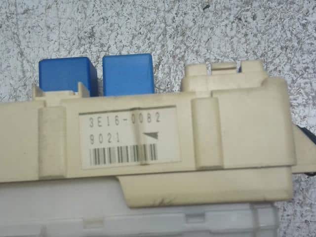Fuse Box MITSUBISHI Pajero Mini 2003 TA-H58A — photo 5