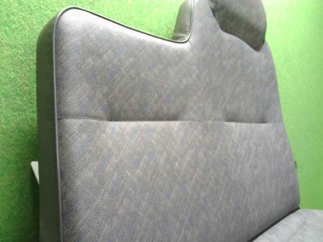 Assistant Driver's Seat ISUZU 1998 KC-NKR66EA 8978668681 — photo 3