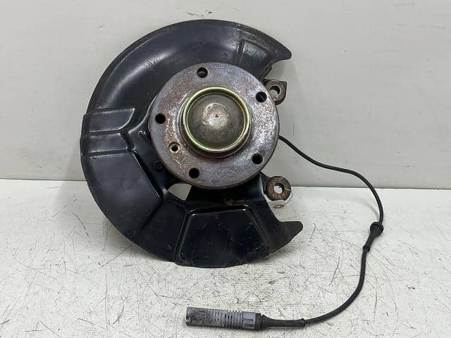 Front Left Knuckle Hub Assembly BMW 3 Series 1996 E-CG19 — photo 1