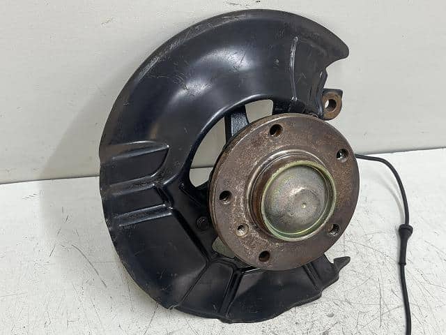 Front Left Knuckle Hub Assembly BMW 3 Series 1996 E-CG19 — photo 4