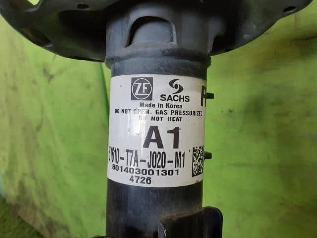Front Right Strut Assembly HONDA Vezel 2015 DAA-RU3 — photo 8
