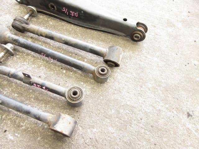 Rear Right Lower Control Arm TOYOTA Crown 2008 DBA-GRS200 4873030130 — photo 4