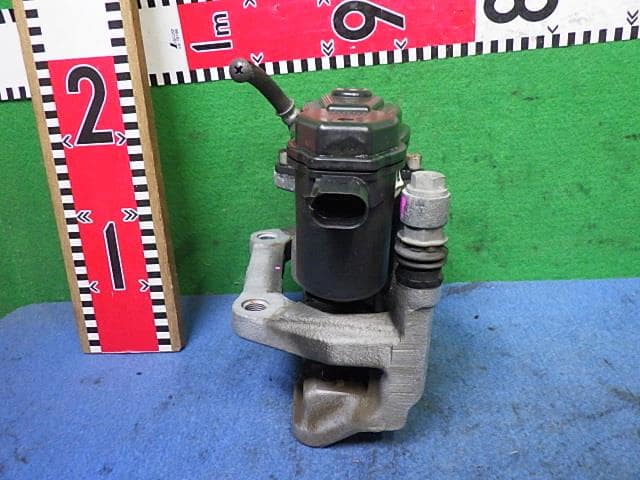 Rear Left Caliper HONDA Vezel 2014 DAA-RU4 — photo 2