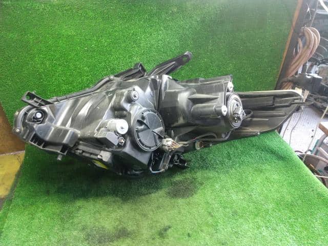 Right Headlight TOYOTA Alphard 2010 DBA-GGH20 — photo 5