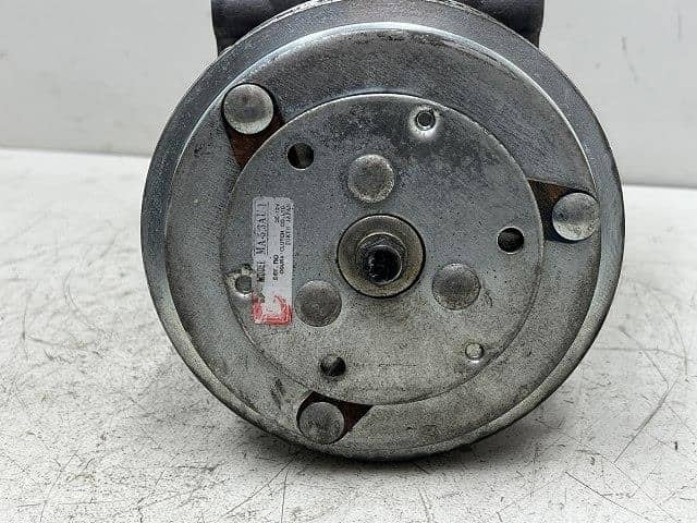 A/C Compressor VOLKSWAGEN Beetle 1977 11AJ 21600 — photo 2