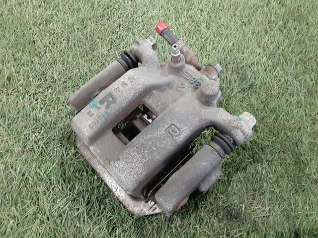 Rear Left Caliper NISSAN X-Trail 2015 DBA-NT32 — photo 1