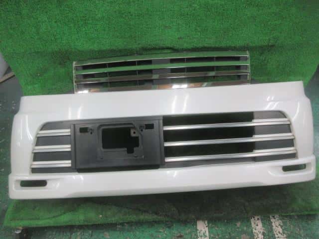 Front Bumper NISSAN Otti 2007 DBA-H92 — photo 1