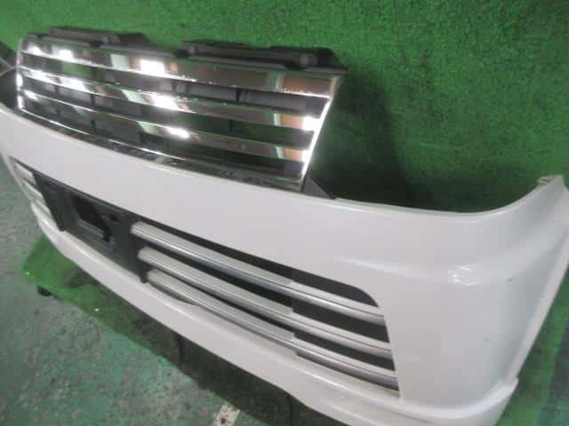 Front Bumper NISSAN Otti 2007 DBA-H92 — photo 3