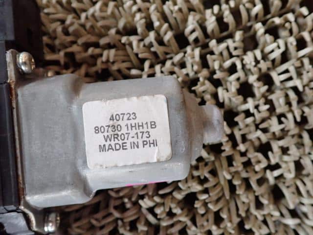 Front Right Door Regulator NISSAN Note 2014 DBA-E12 — photo 2