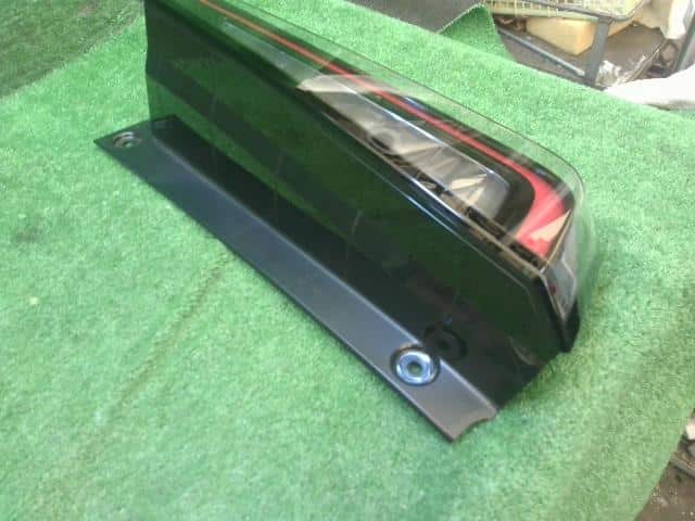 Right Tail Light NISSAN Serena 2022 5BA-NC28 — photo 5