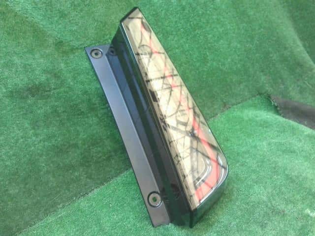 Right Tail Light NISSAN Serena 2022 5BA-NC28 — photo 2