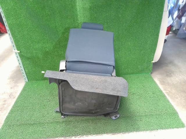 Driver's Seat DAIHATSU Hijet 2009 EBD-S331V — photo 5