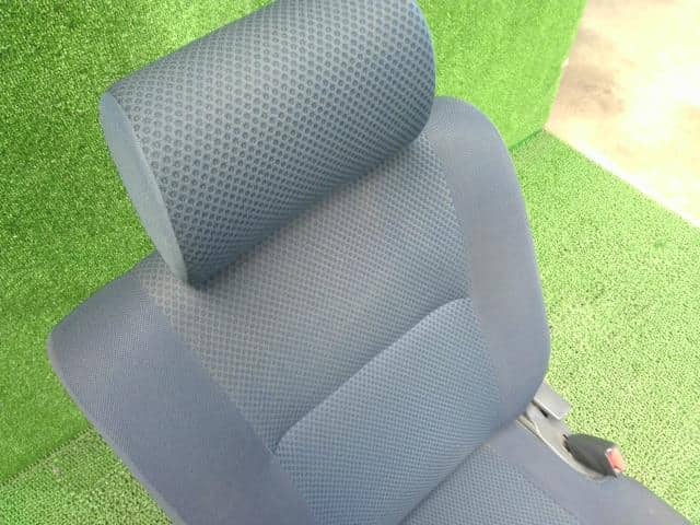 Driver's Seat DAIHATSU Hijet 2009 EBD-S331V — photo 2