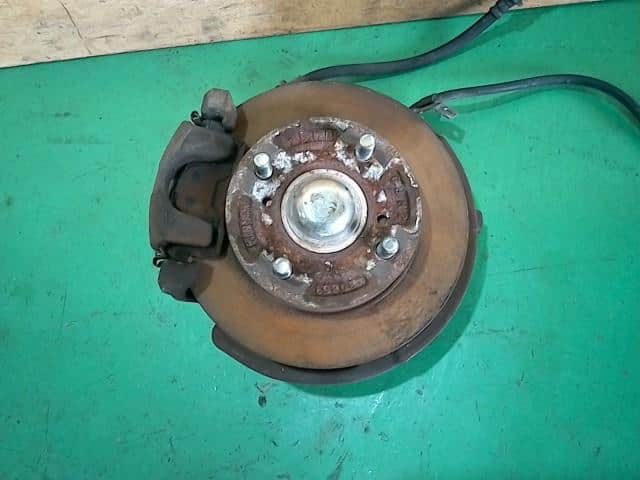 Front Right Knuckle Hub Assembly MAZDA Scrum 2007 ABA-DG64W 1A2233021 — photo 1