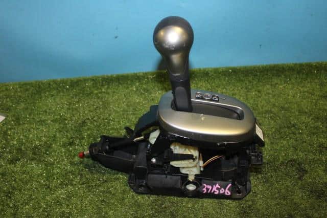 Shift Lever NISSAN Note 2013 DBA-E12 — photo 5