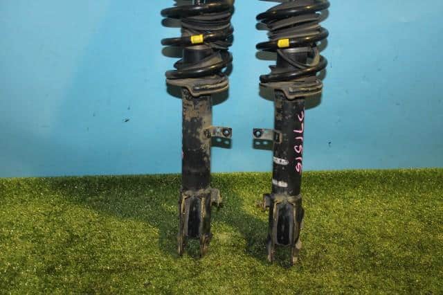 Front Left Strut DAIHATSU Mira 2002 LA-L260S 48520B2110000 — photo 3