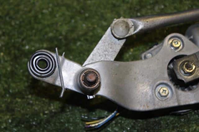 Front Wiper Motor SUZUKI Solio 2011 DBA-MA15S — photo 3