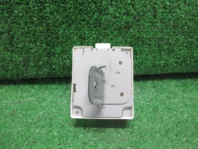 Door Lock Relay DAIHATSU Tanto 2008 DBA-L375S — photo 4