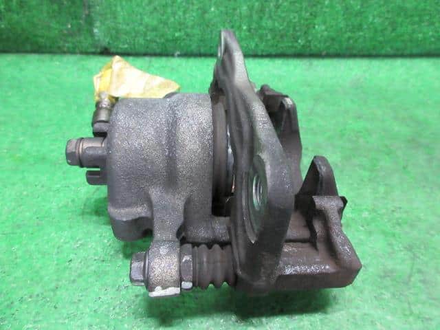 Front Right Caliper HONDA Fit 2007 DBA-GE6 — photo 4