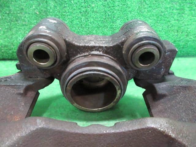 Front Left Caliper SUBARU Sambar 1998 V-KS4 — photo 3