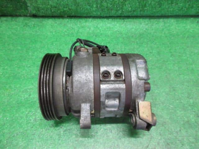 A/C Compressor SUBARU Sambar 1998 V-KS4 73011TA141 — photo 2