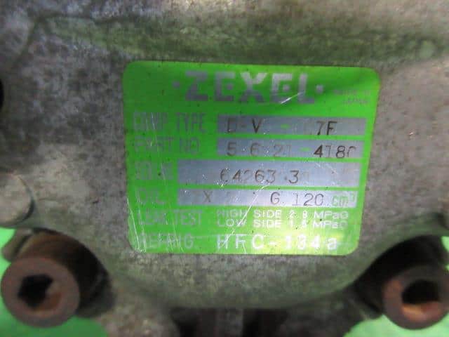 A/C Compressor SUBARU Sambar 1998 V-KS4 73011TA141 — photo 3