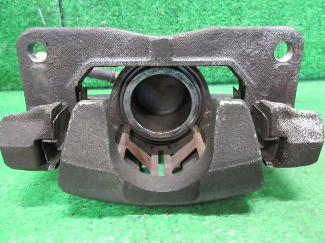 Front Left Caliper HONDA Fit 2002 LA-GD1 — photo 3