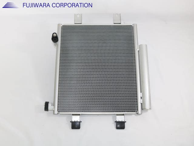 Condenser SUBARU Stella 2016 DBA-LA160F 88460B2010 — photo 1