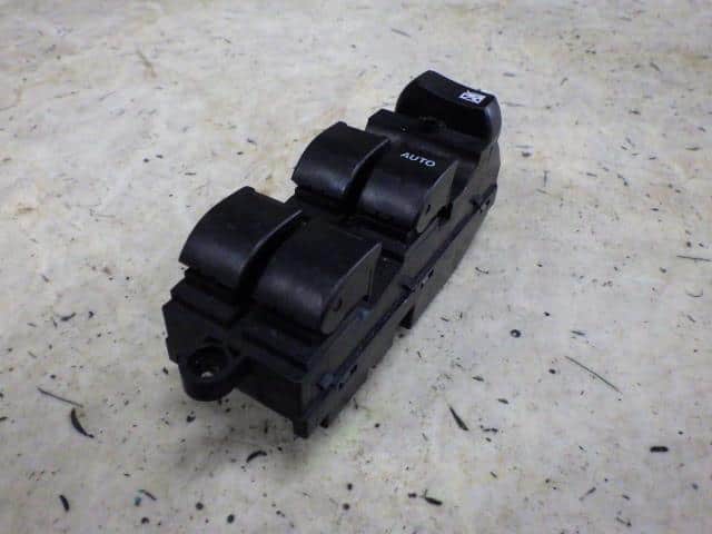 Power Window Switch MITSUBISHI Delica D2 2011 DBA-MB15S — photo 1