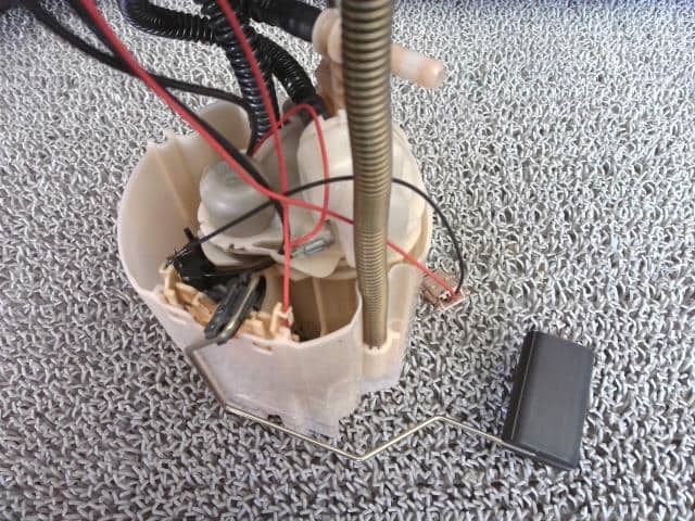Fuel Pump NISSAN X-Trail 2015 DBA-T32 — photo 3