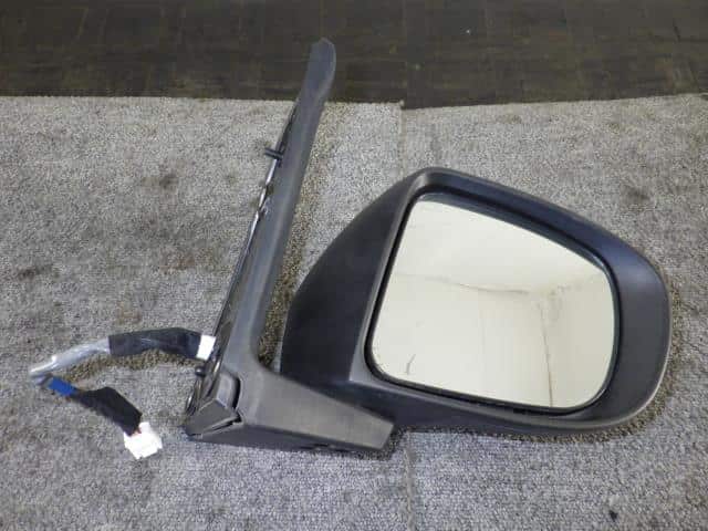 Right Side Mirror DAIHATSU Tanto 2020 6BA-LA650S — photo 2