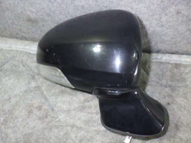 Right Side Mirror TOYOTA Avensis 2012 DBA-ZRT272 — photo 3