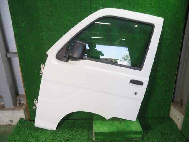 Front Left Door Assembly DAIHATSU Hijet 2001 GD-S210P — photo 1