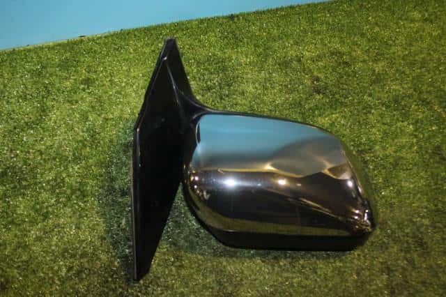 Right Side Mirror MITSUBISHI Dion 2000 TA-CR9W — photo 2