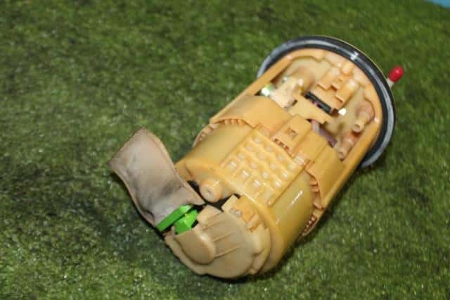 Fuel Pump MITSUBISHI Dion 2000 TA-CR9W — photo 4
